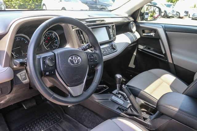 Used 2017 Toyota RAV4 Limited w/ Advanced Technology Package FWD image 29
