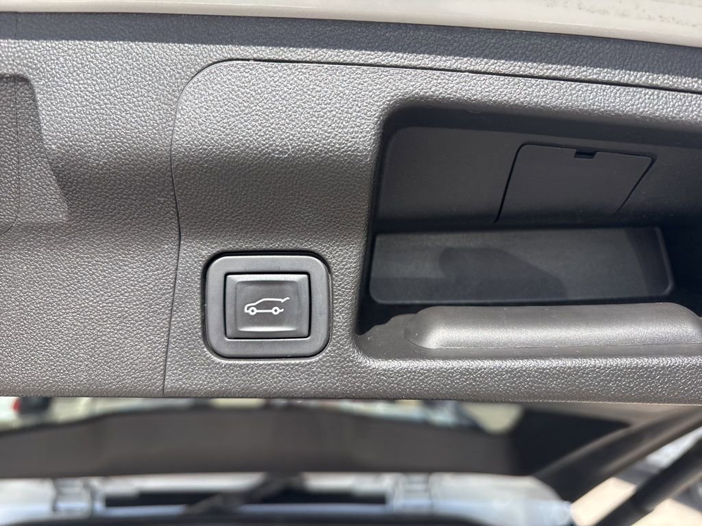 Used 2020 GMC Acadia Denali w/ Trailering Package image 42