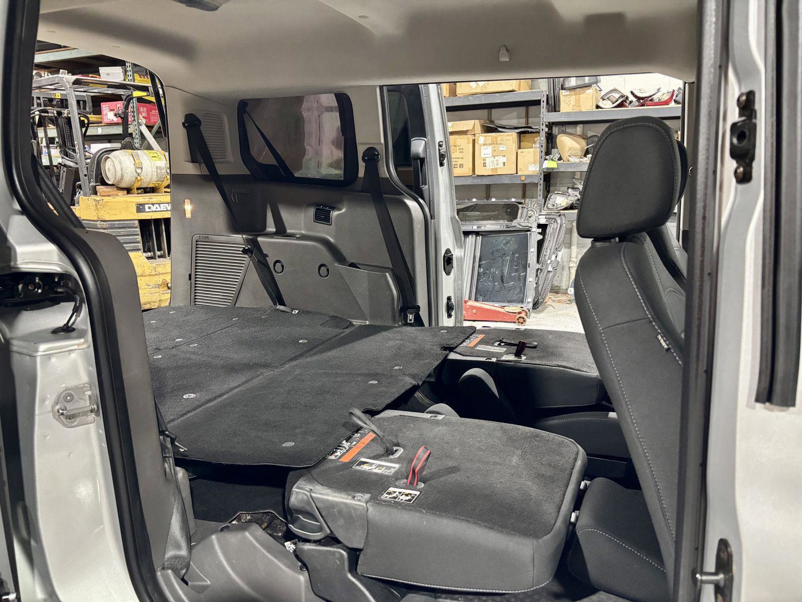 Used 2019 Ford Transit Connect XLT w/ Driver-Assist Package image 33