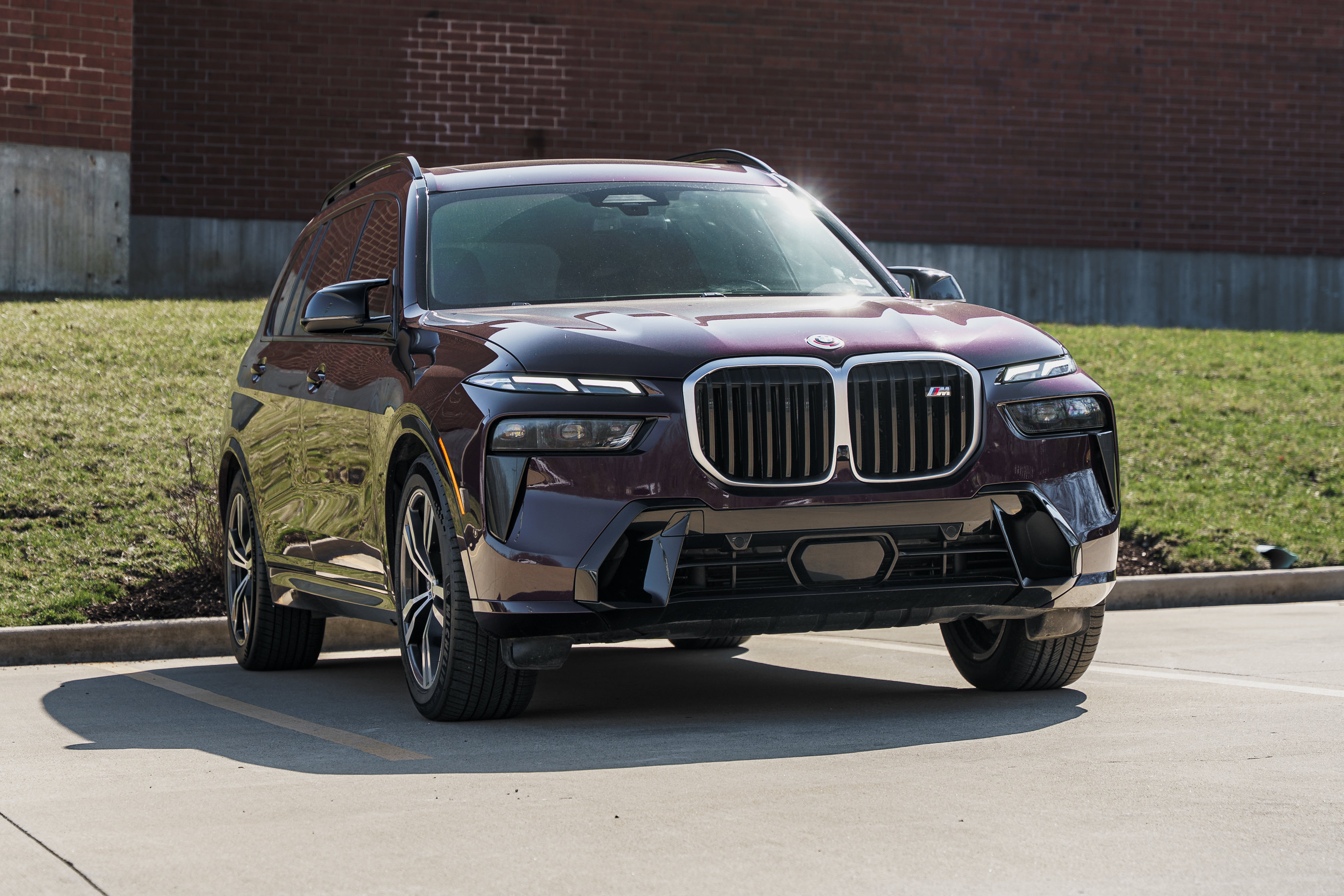 Used 2023 BMW X7 M60i w/ Executive Package image 1