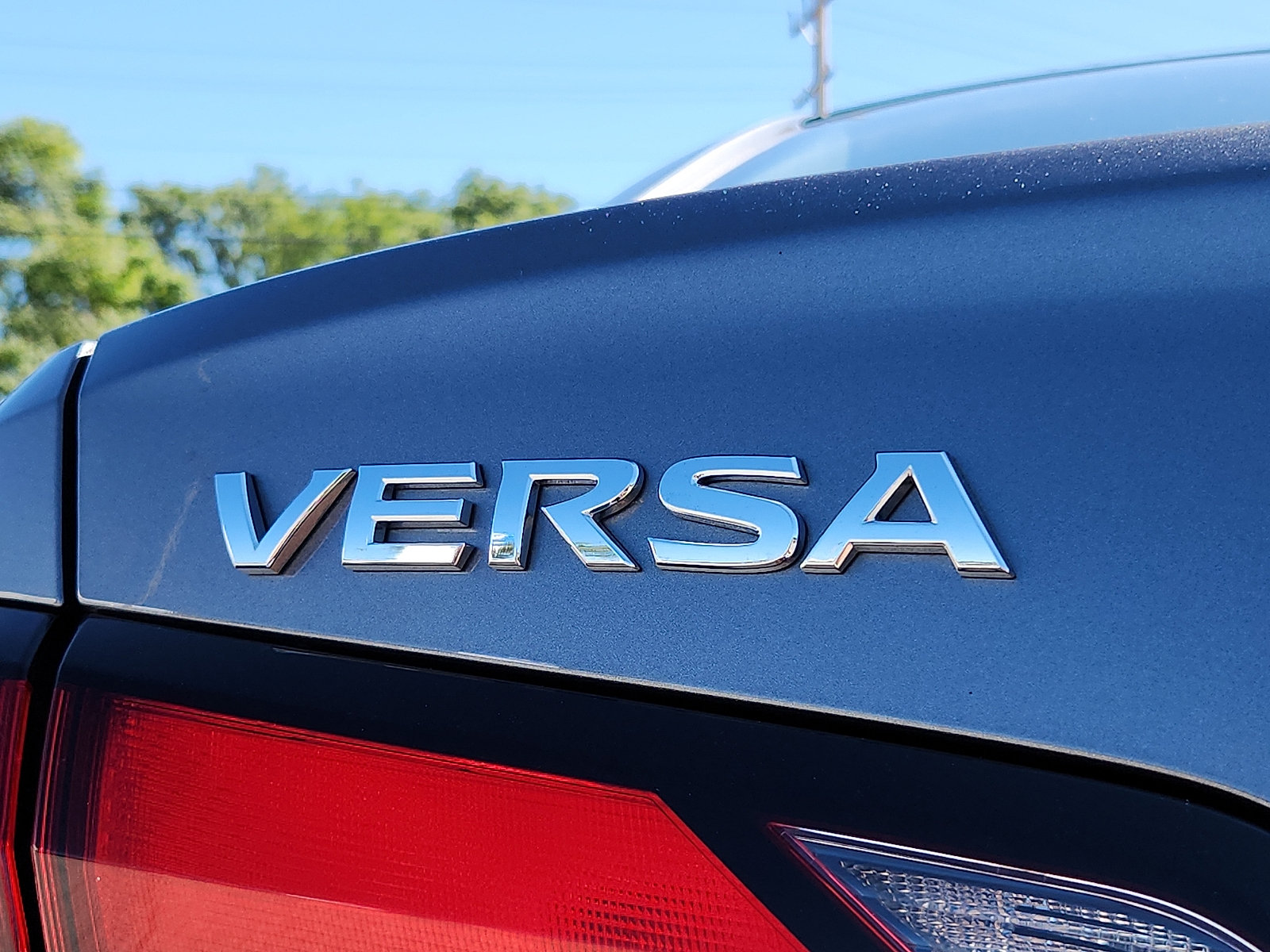 Used 2024 Nissan Versa SV FWD image 30