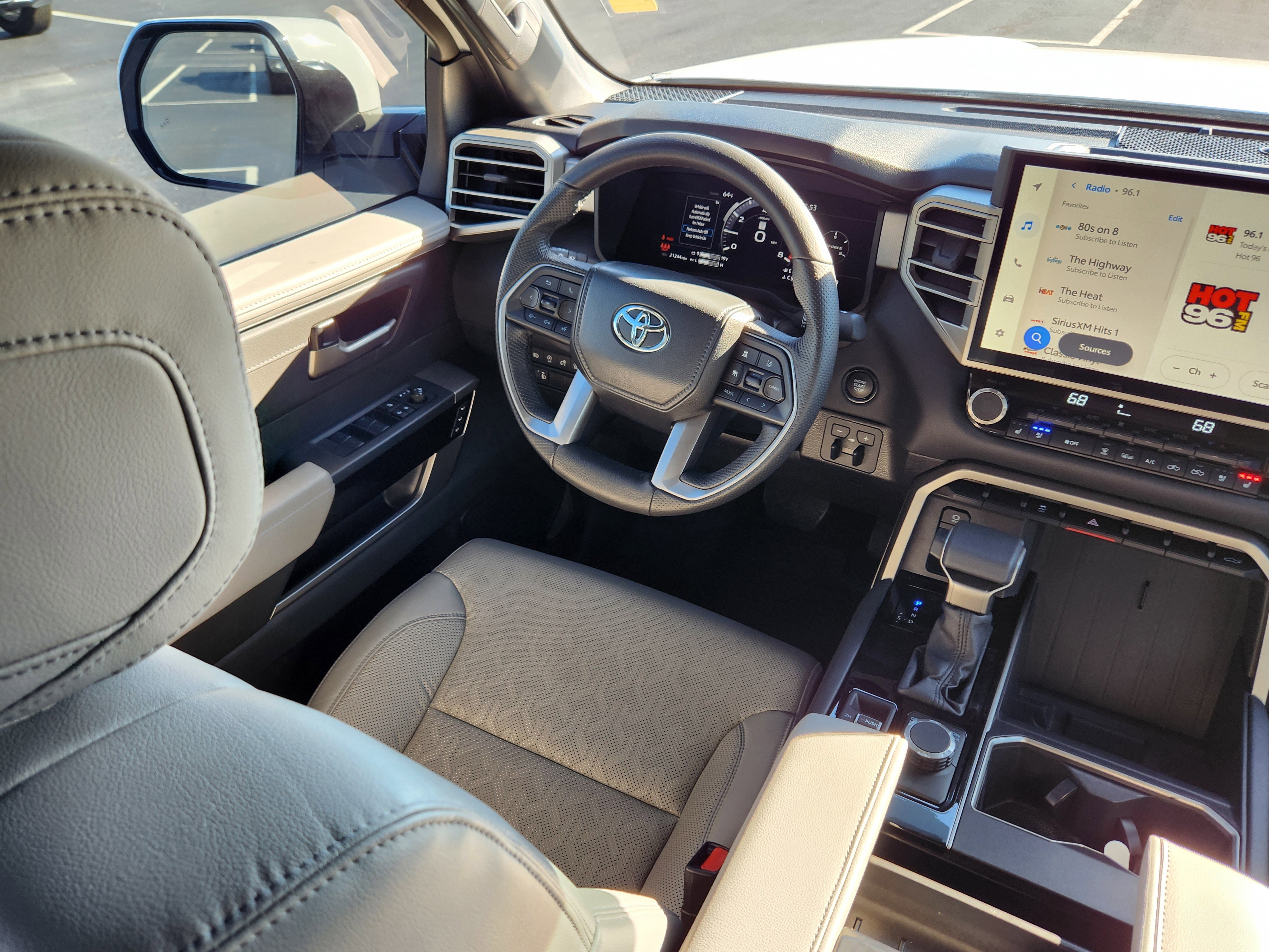 Used 2025 Toyota Tundra Limited image 13