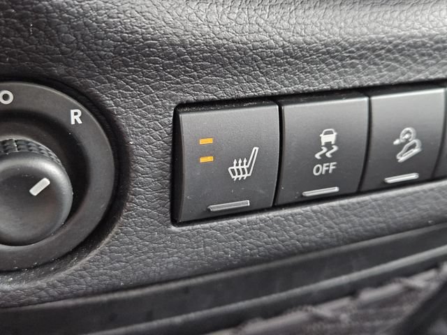 Used 2017 Jeep Wrangler Sahara AWD/4WD image 22