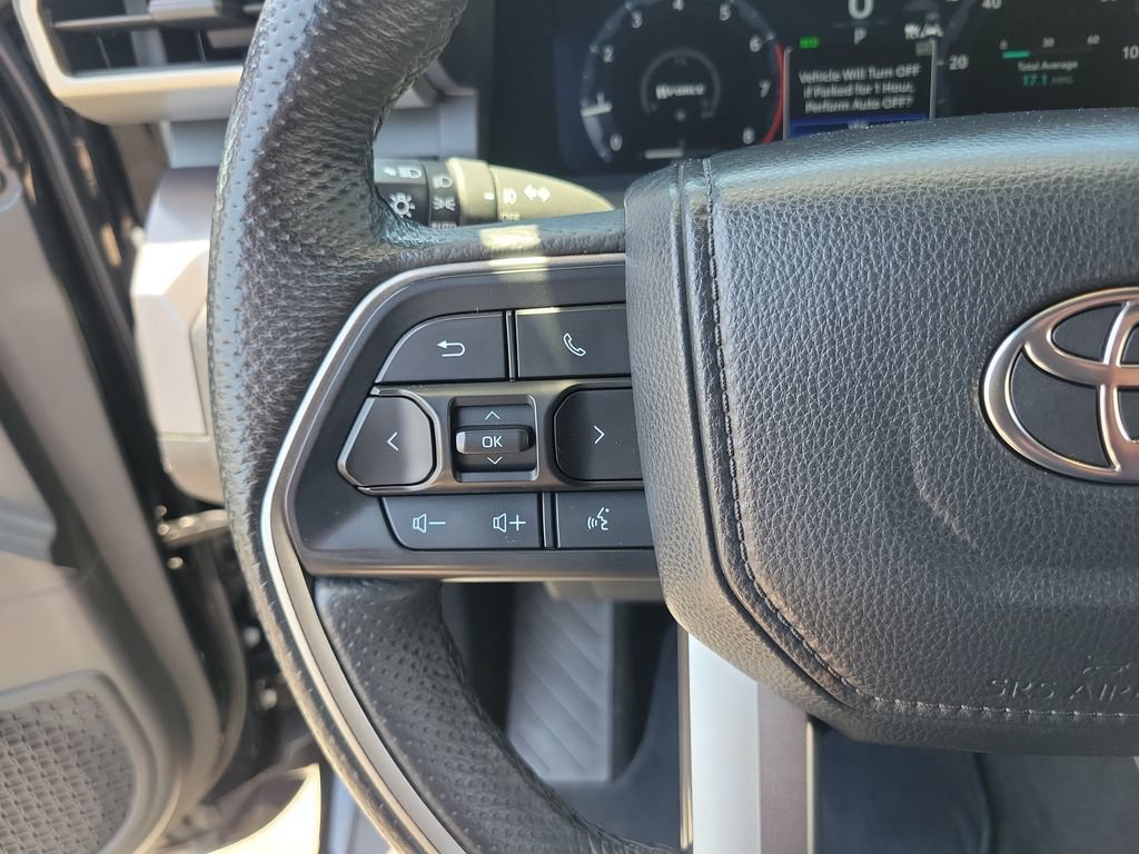 Used 2024 Toyota Tacoma TRD Off-Road w/ TRD Off Road Premium Package AWD/4WD image 25