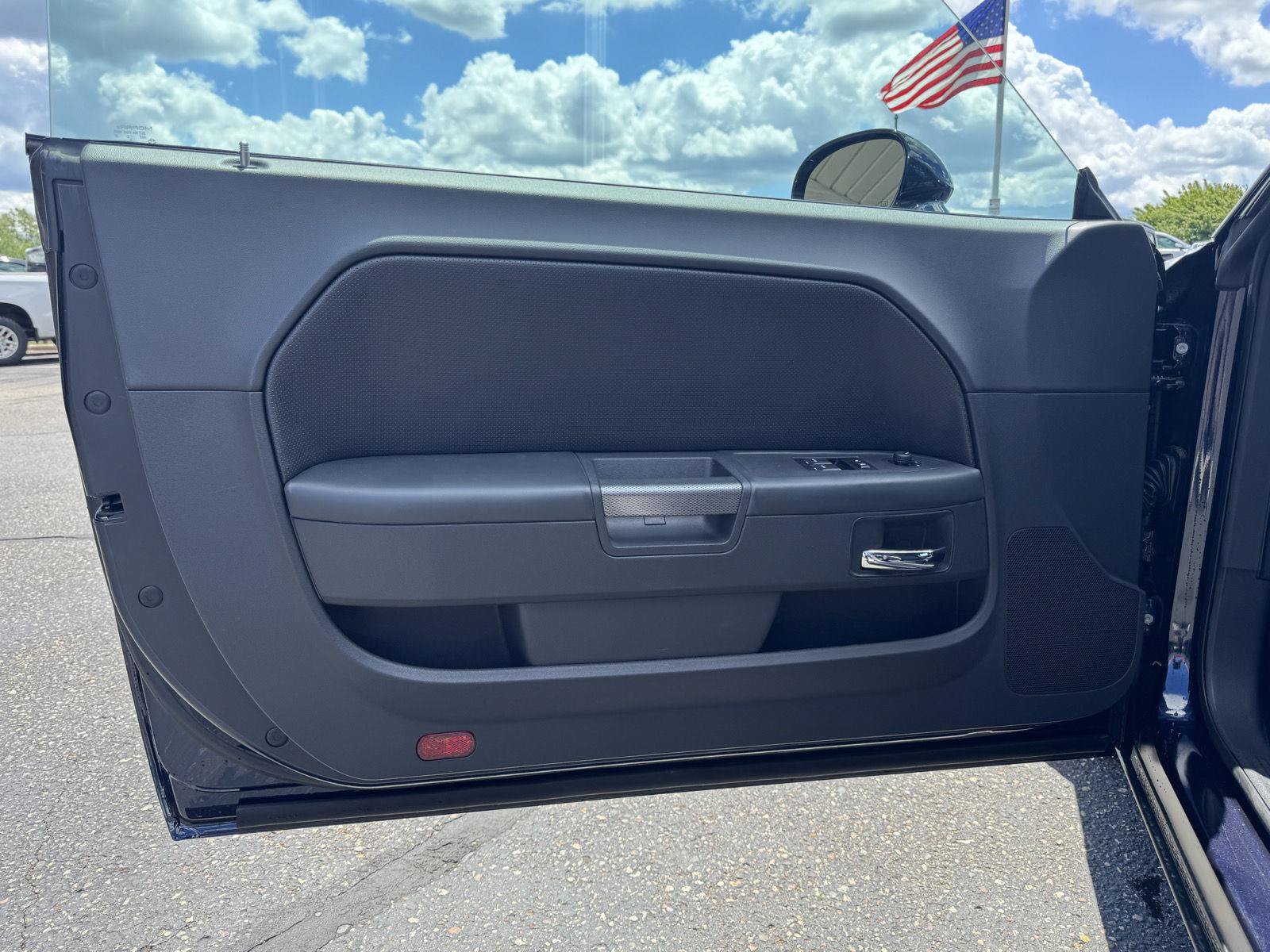 Used 2012 Dodge Challenger R/T RWD image 13
