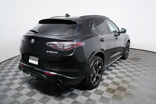 New 2025 Alfa Romeo Stelvio Sprint image 29