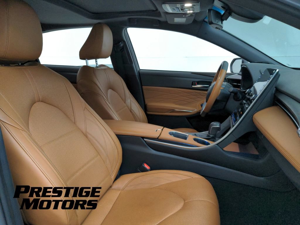 Used 2020 Toyota Avalon Limited w/ Advanced Safety Package FWD image 28