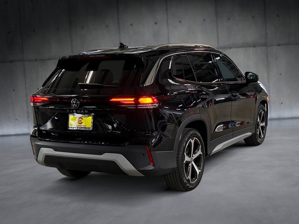 New 2026 Volkswagen Tiguan SE AWD/4WD image 5