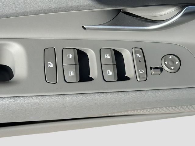 New 2026 Hyundai Elantra SEL Sport image 17