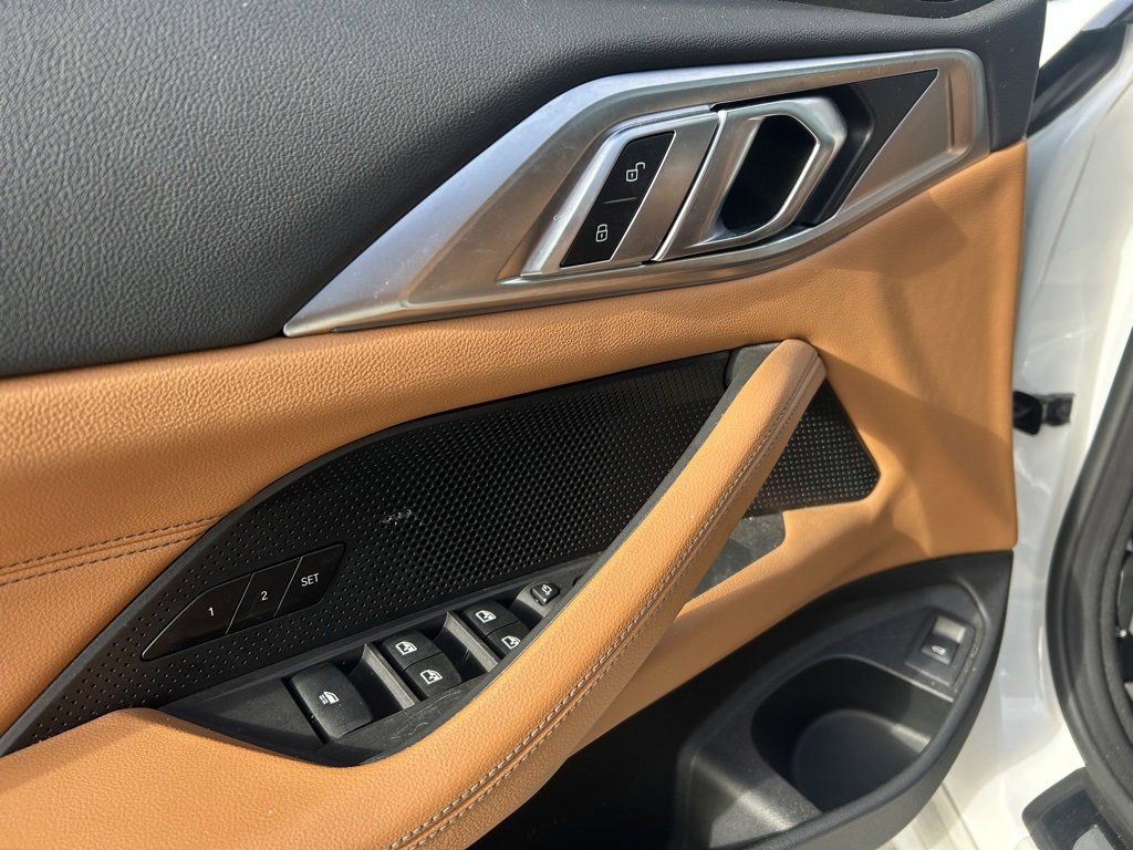 Used 2024 BMW 440i xDrive Convertible w/ Premium Package image 10