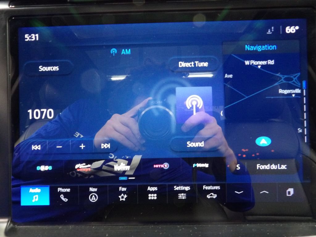 Used 2024 Ford F150 Lariat AWD/4WD image 24