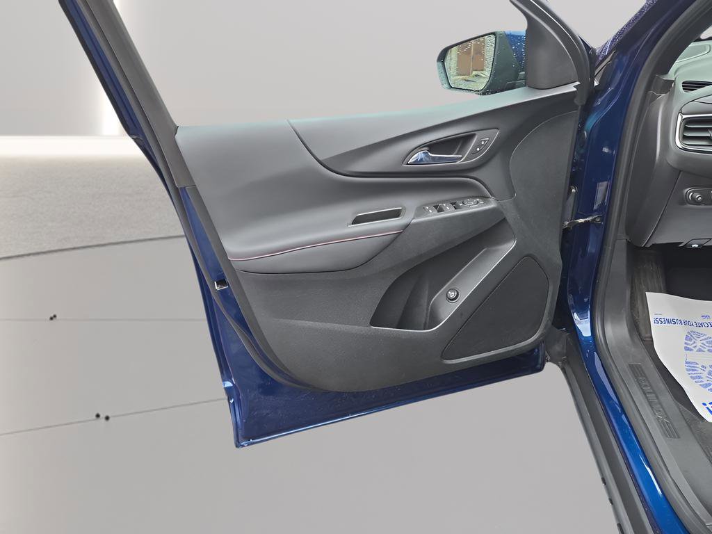 Used 2022 Chevrolet Equinox RS image 18