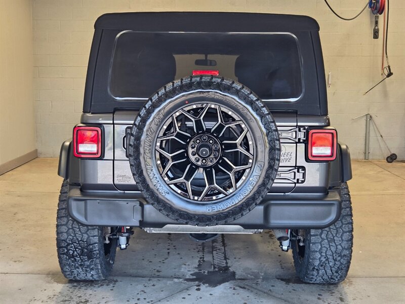 Used 2022 Jeep Wrangler Unlimited Sport AWD/4WD image 8