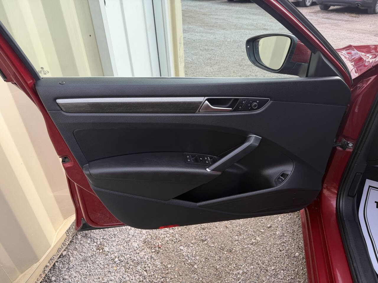 Used 2017 Volkswagen Passat 1.8T SE image 9