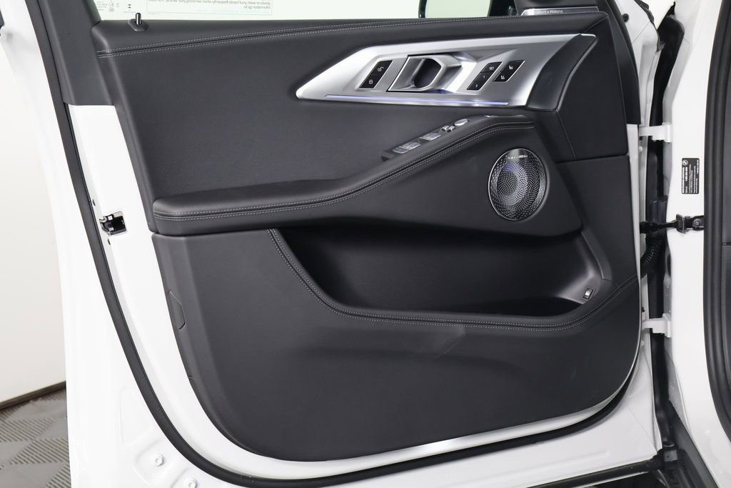 New 2026 BMW XM Label Red image 7