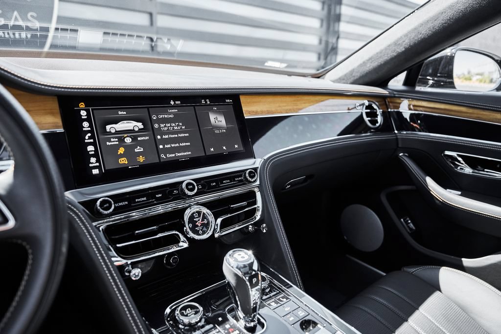 Used 2024 Bentley Flying Spur V8 AWD/4WD image 68
