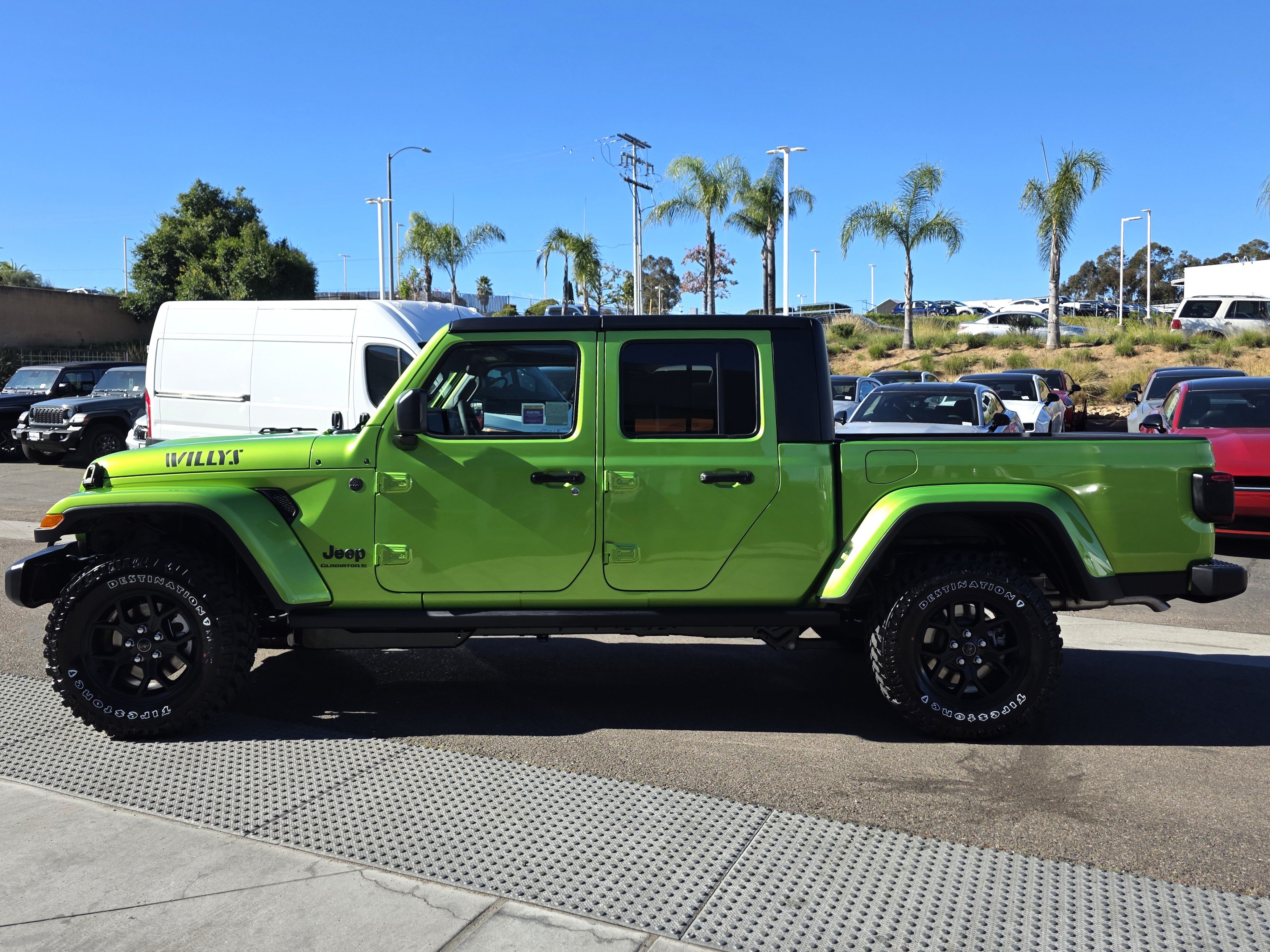New 2026 Jeep Gladiator Sport AWD/4WD image 2