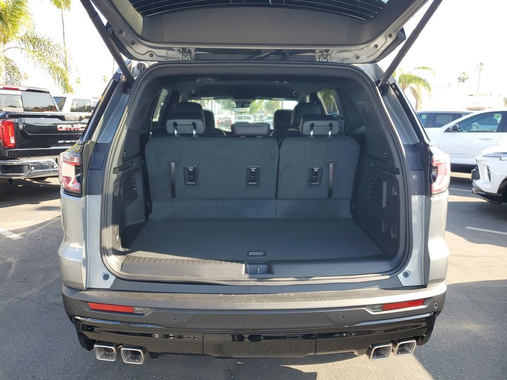 New 2026 GMC Acadia AT4 w/ Luxury Package image 6