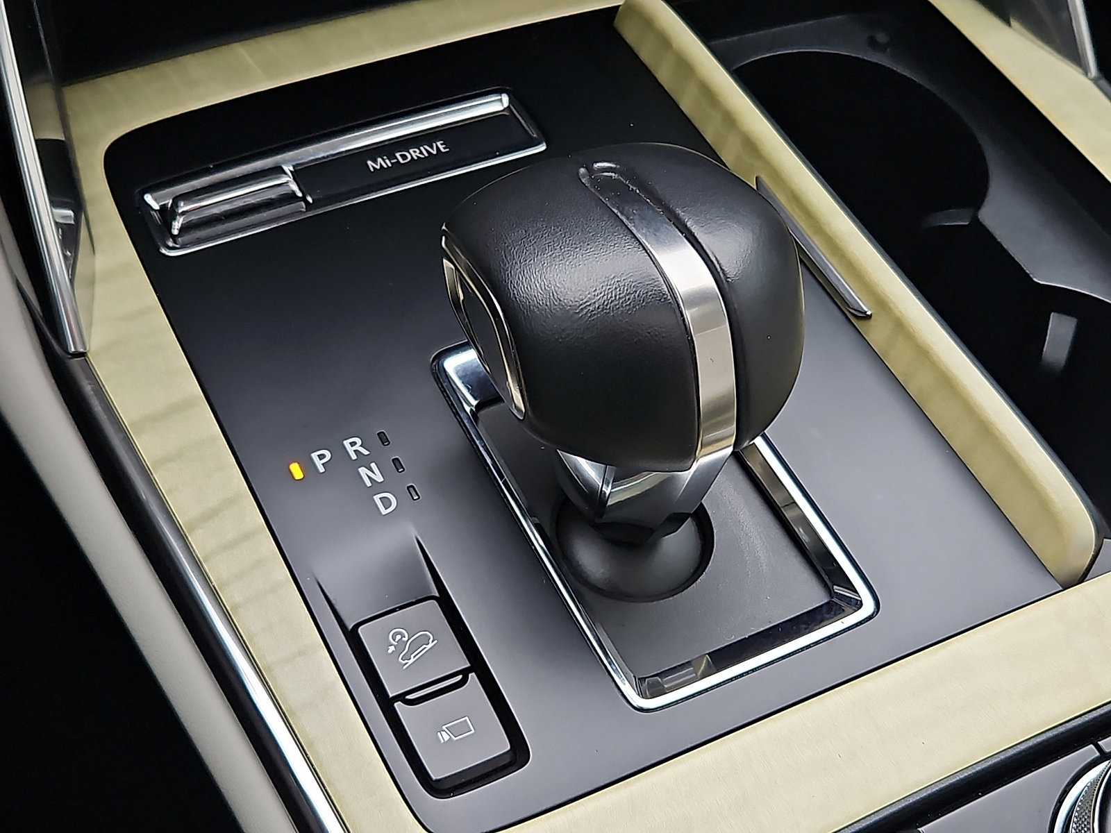 Used 2024 MAZDA CX-90 3.3 Turbo S w/ Premium Plus image 15