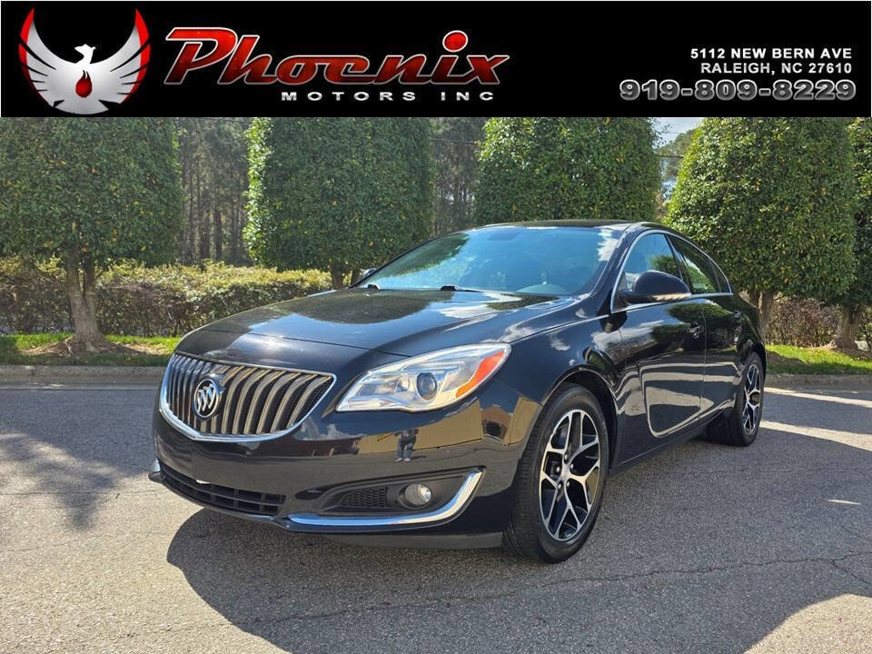 Used 2017 Buick Regal Sport Touring image 1