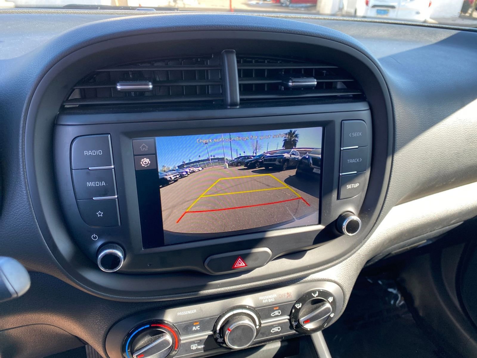 Used 2025 Kia Soul LX w/ LX Technology Package image 22