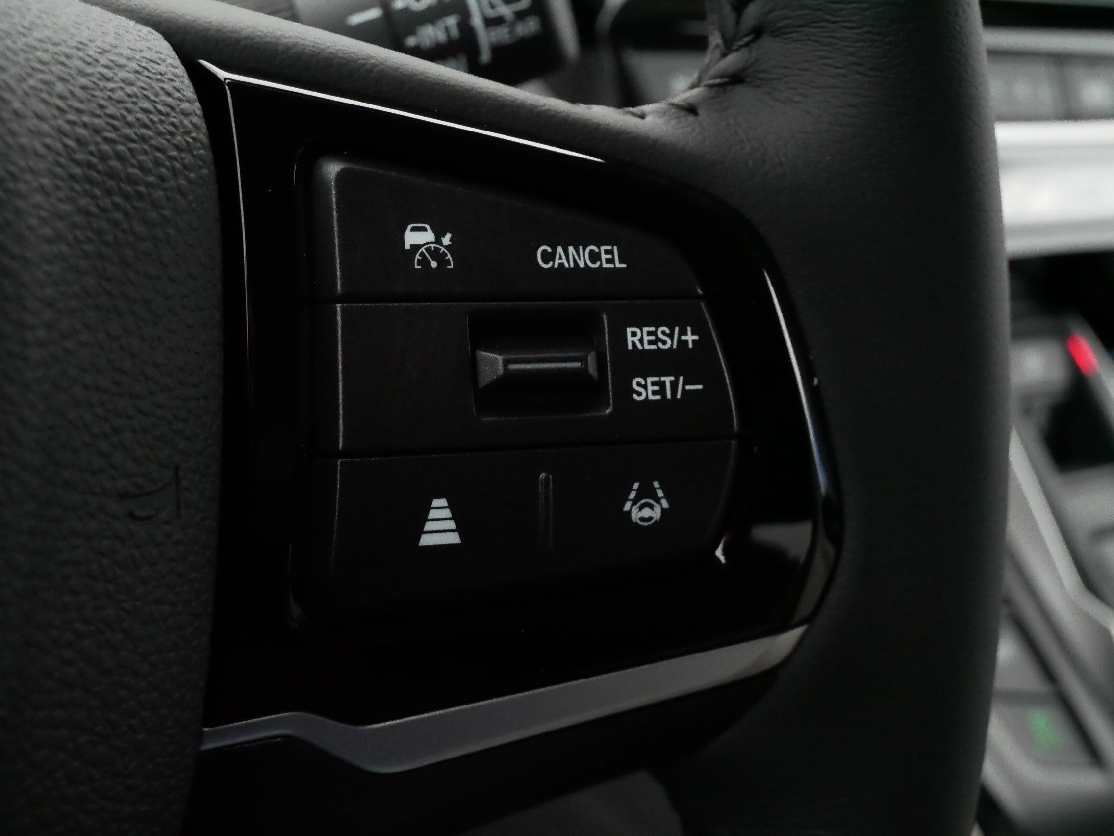 Certified 2026 Honda Odyssey Touring image 25