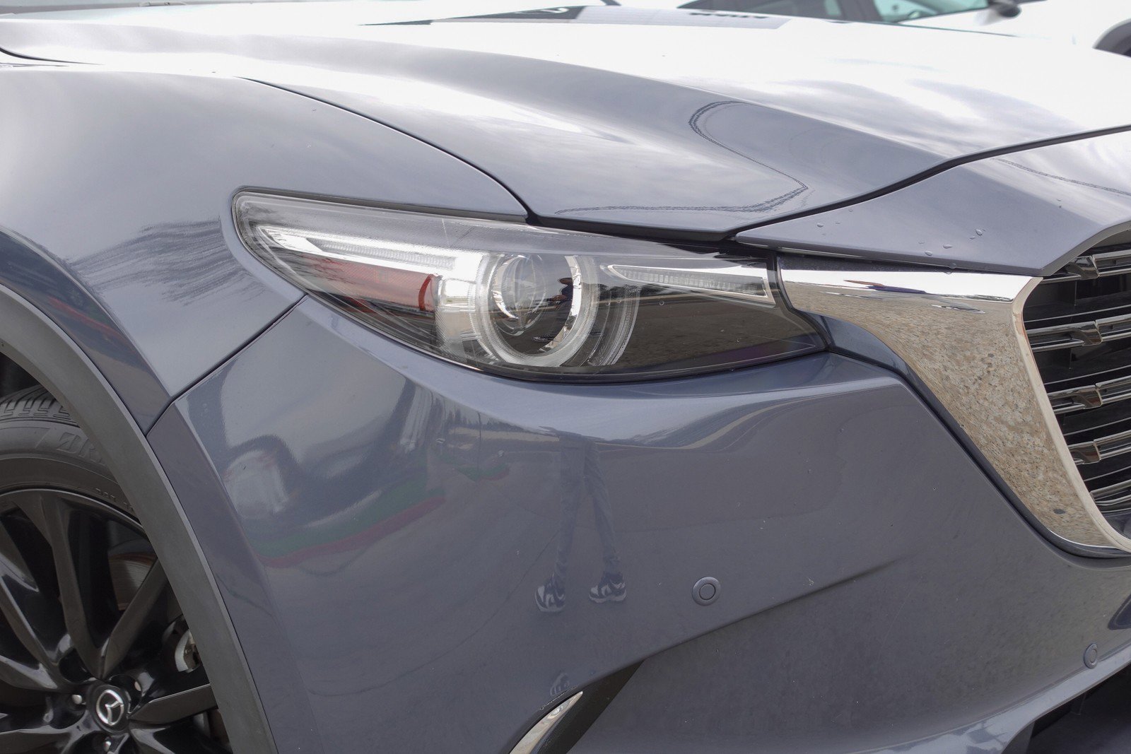 Certified 2023 MAZDA CX-9 Carbon Edition image 3