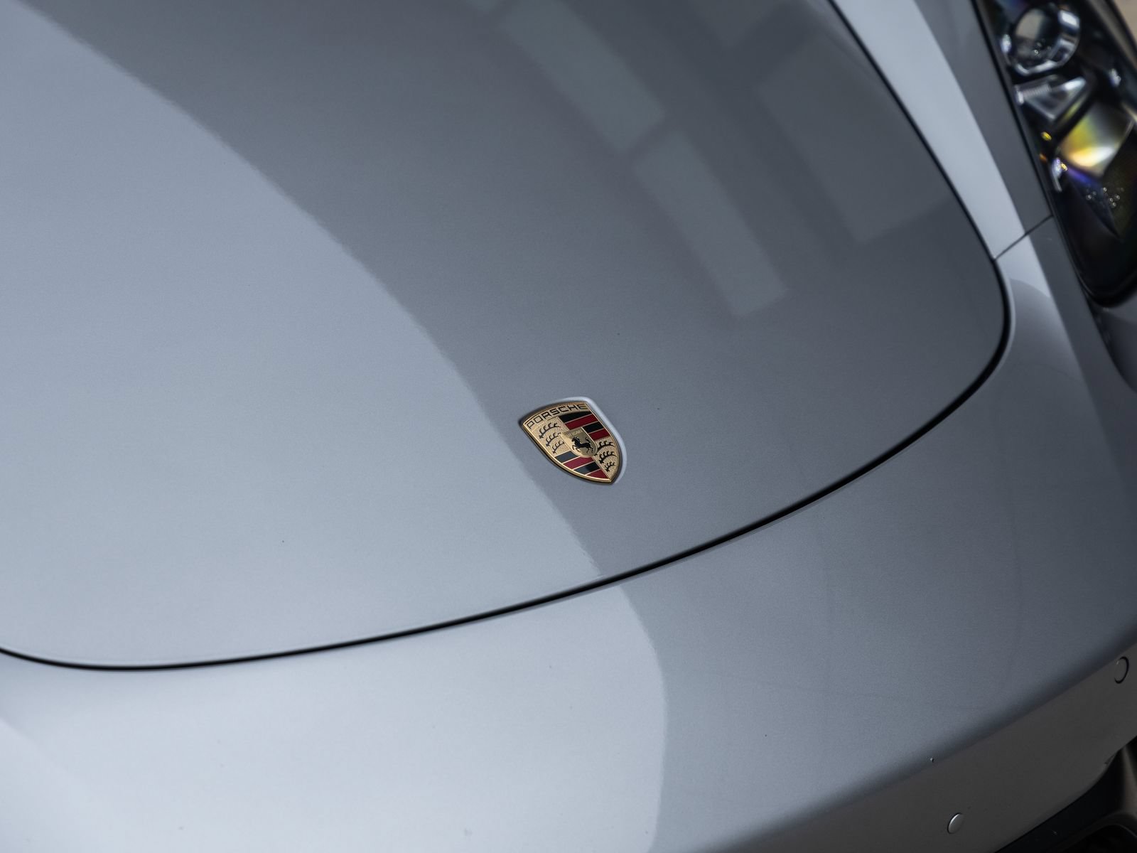 Certified 2018 Porsche 718 Cayman GTS RWD image 21