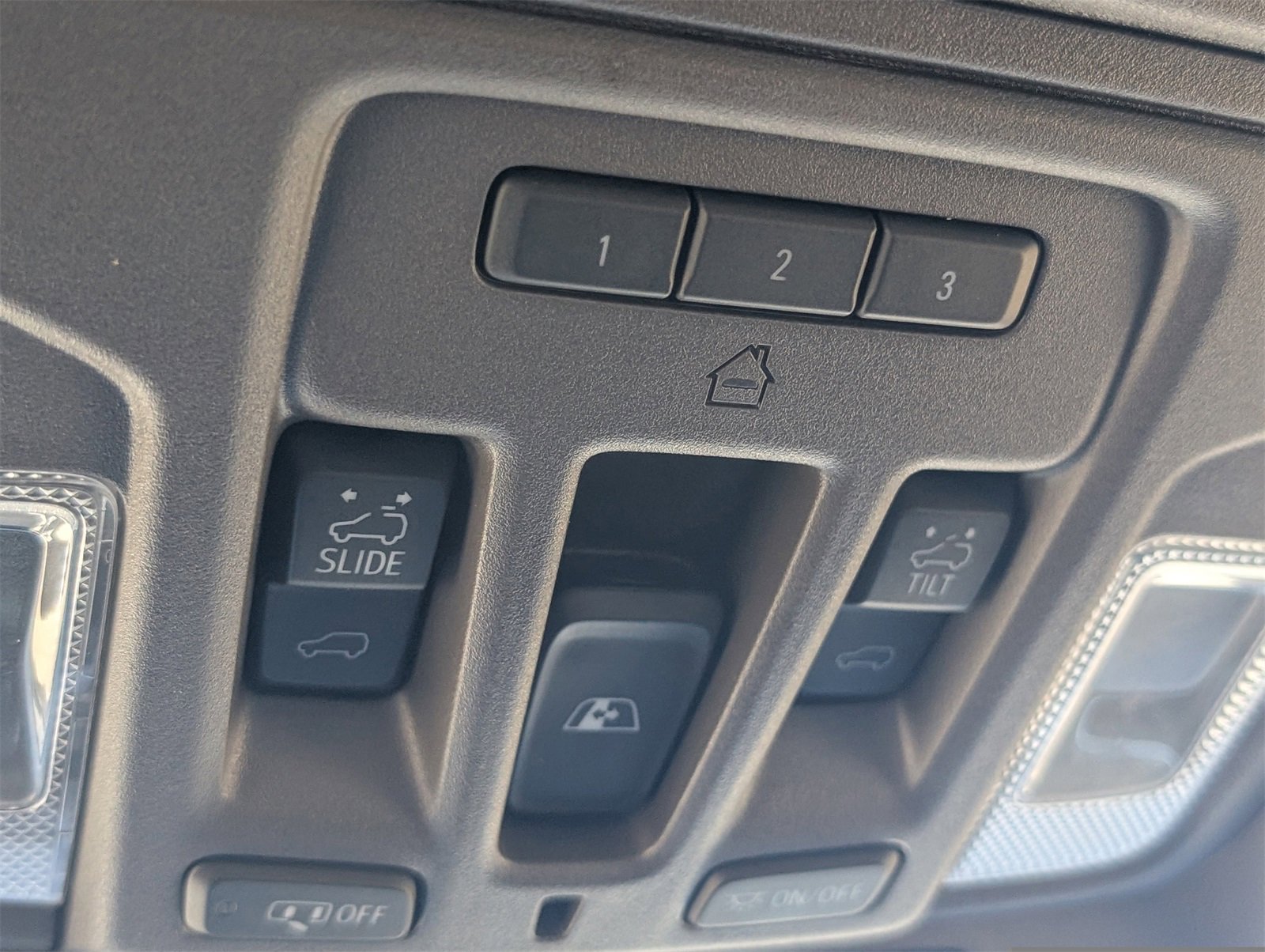 Used 2023 Chevrolet Silverado 1500 LTZ w/ LTZ Premium Package image 25