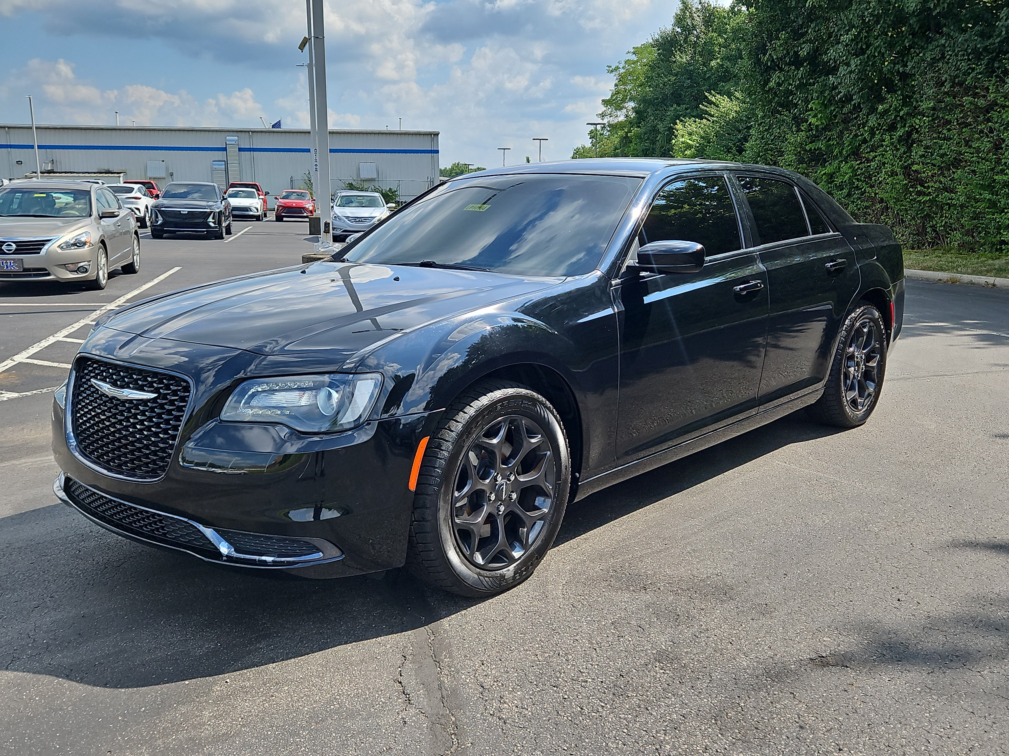 Used 2019 Chrysler 300 Touring w/ Sport Appearance Package AWD/4WD image 2