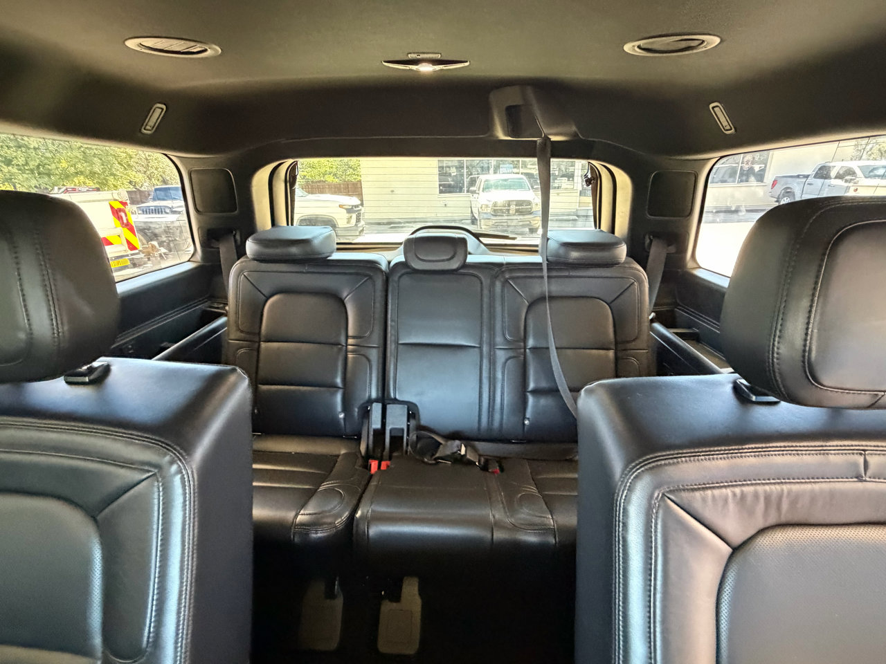 Used 2020 Lincoln Navigator Reserve w/ Luxury Package image 37