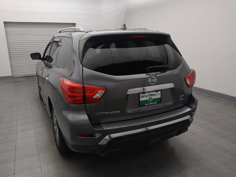 Used 2019 Nissan Pathfinder SL AWD/4WD image 6
