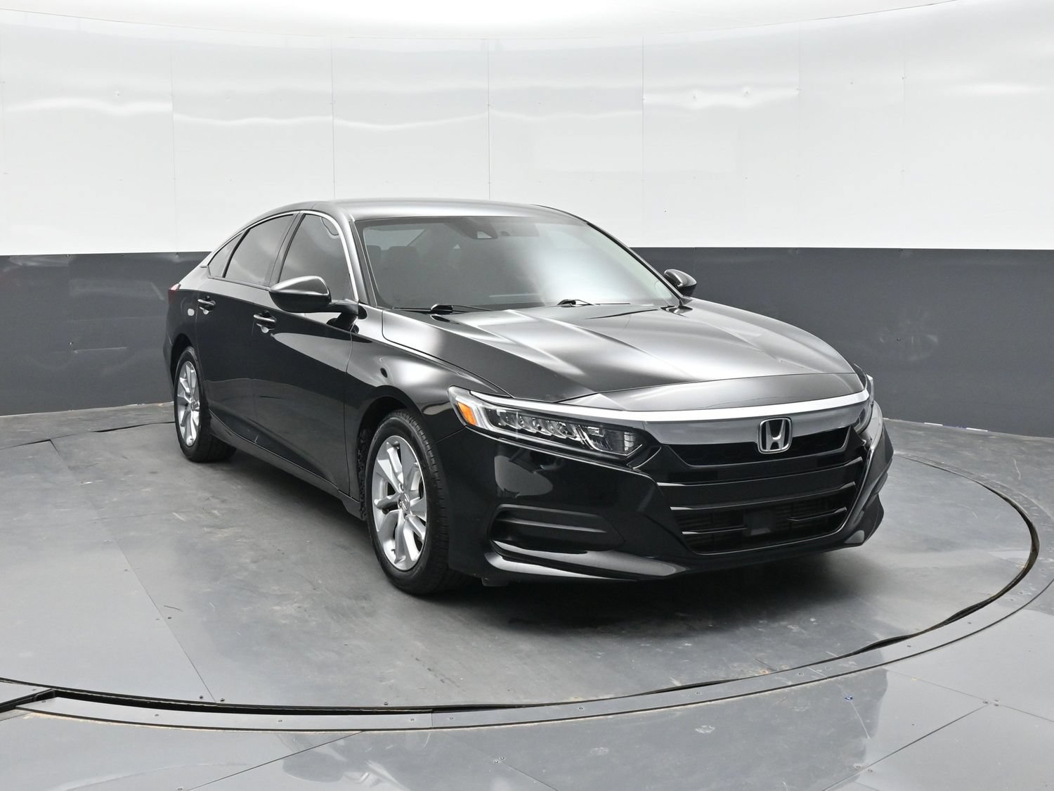 Used 2018 Honda Accord LX image 16