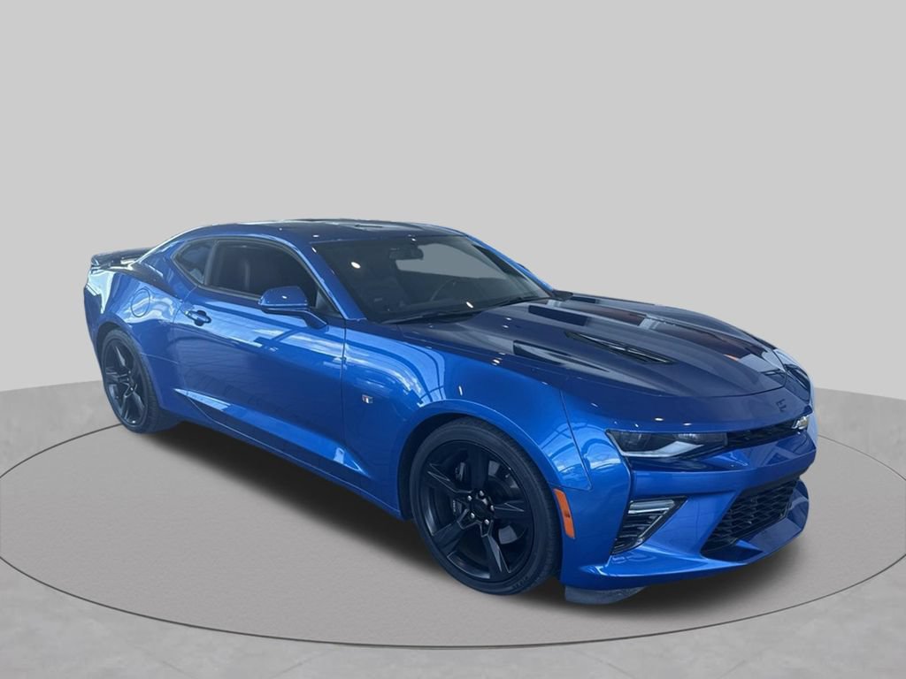 Used 2017 Chevrolet Camaro SS RWD image 11