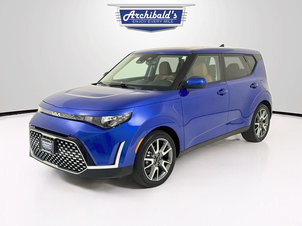 Used 2024 Kia Soul EX w/ Option Group 015 FWD image 3