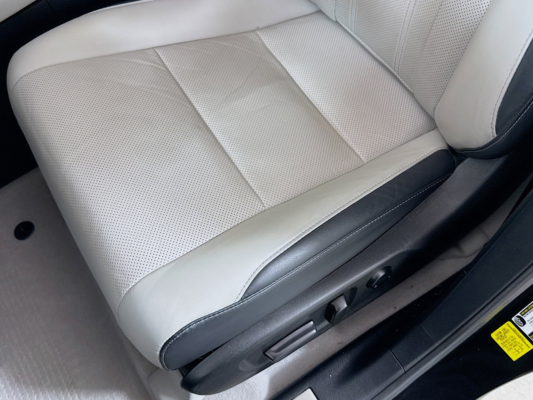 Used 2019 Lexus RX 350 AWD w/ Navigation Package image 21