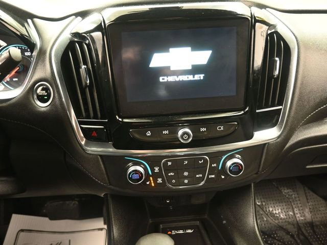 Used 2023 Chevrolet Traverse LT image 10