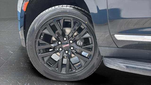 Used 2021 GMC Yukon Denali image 16