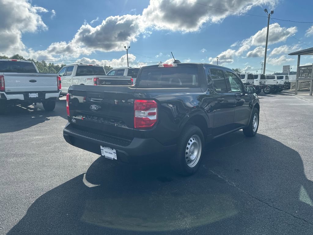 New 2025 Ford Maverick XL image 5