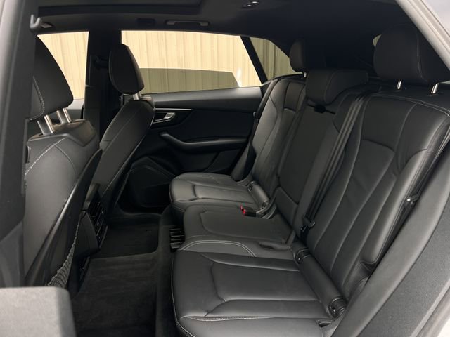 Used 2019 Audi Q8 Premium w/ Convenience Package image 18