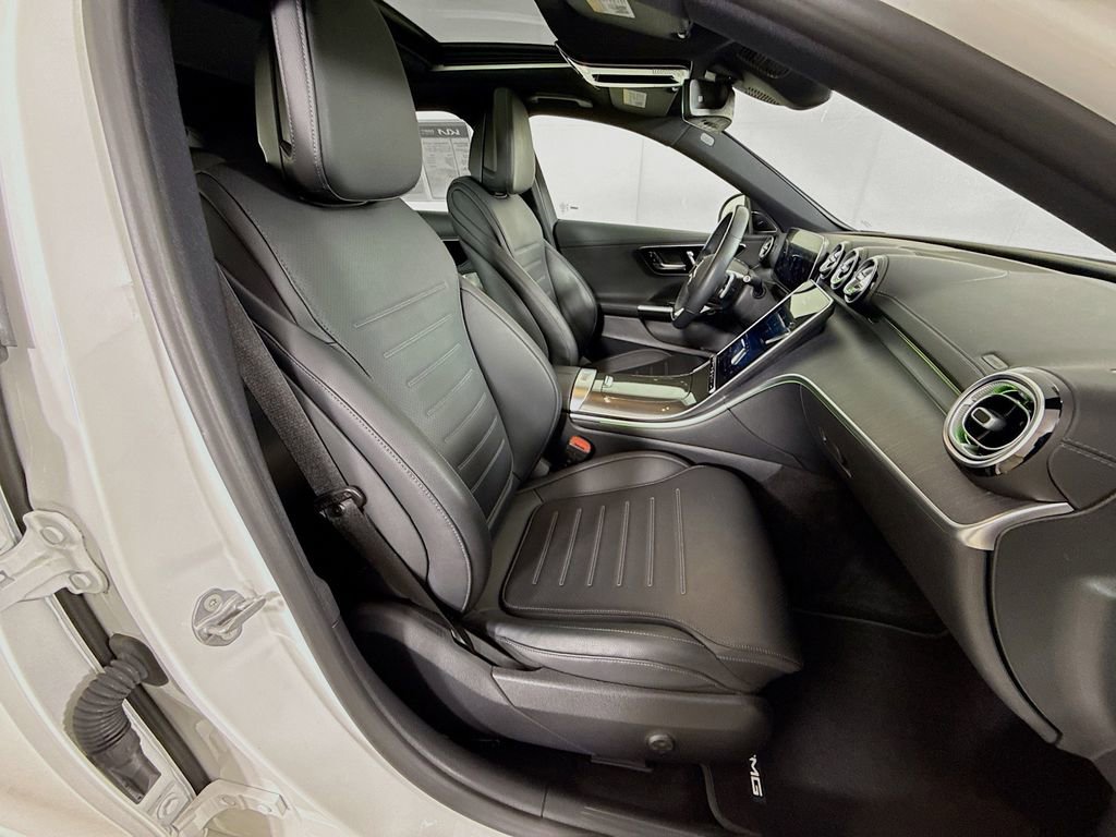 Used 2022 Mercedes-Benz C 300 4MATIC Sedan image 36