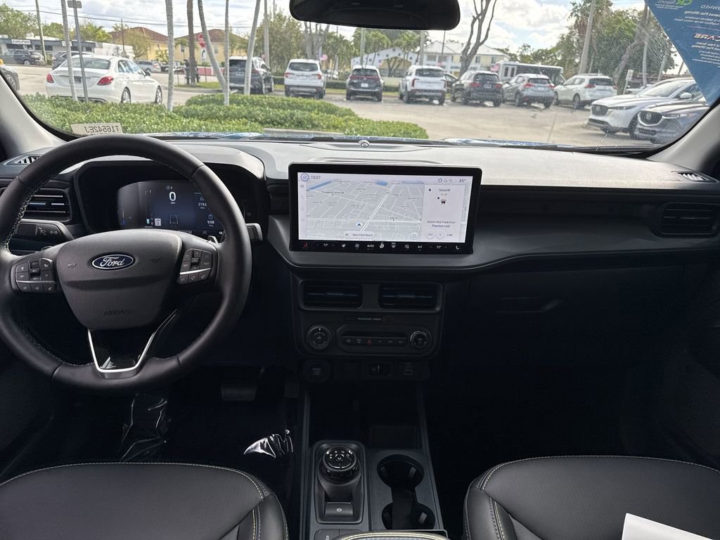 Used 2025 Ford Maverick Lobo image 14
