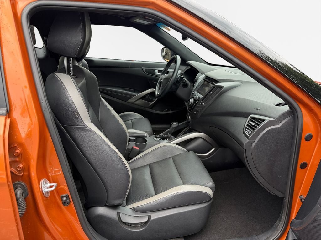 Used 2016 Hyundai Veloster Turbo FWD image 26