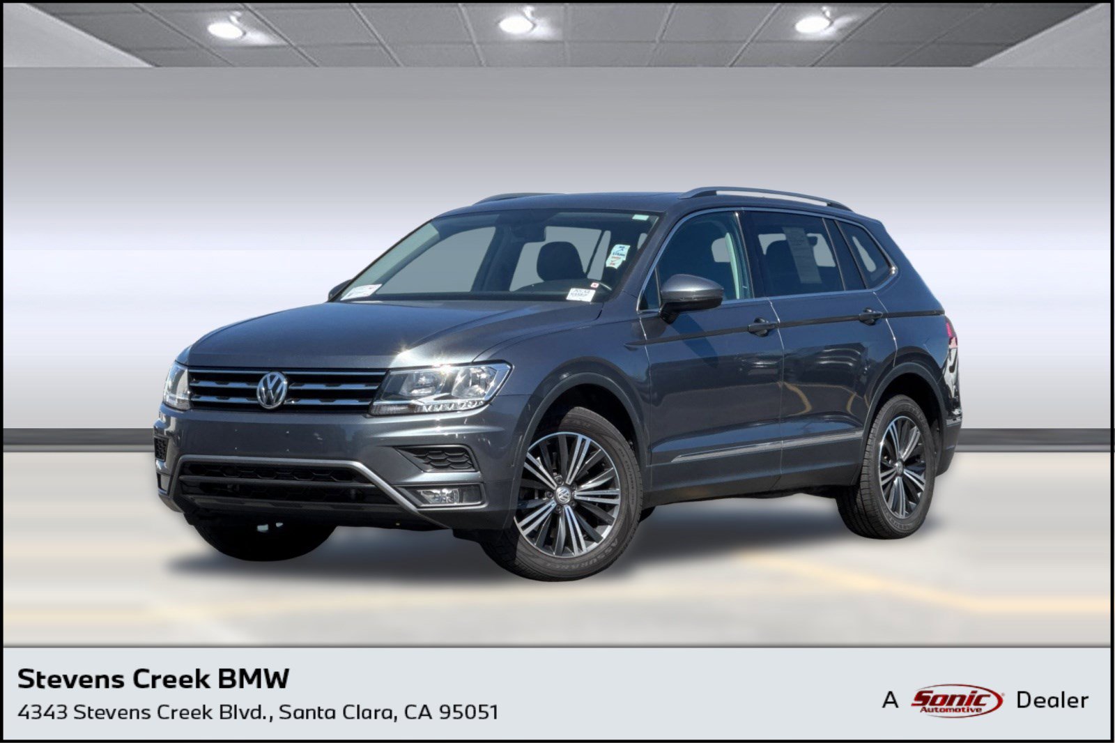 Used 2018 Volkswagen Tiguan SEL FWD image 1