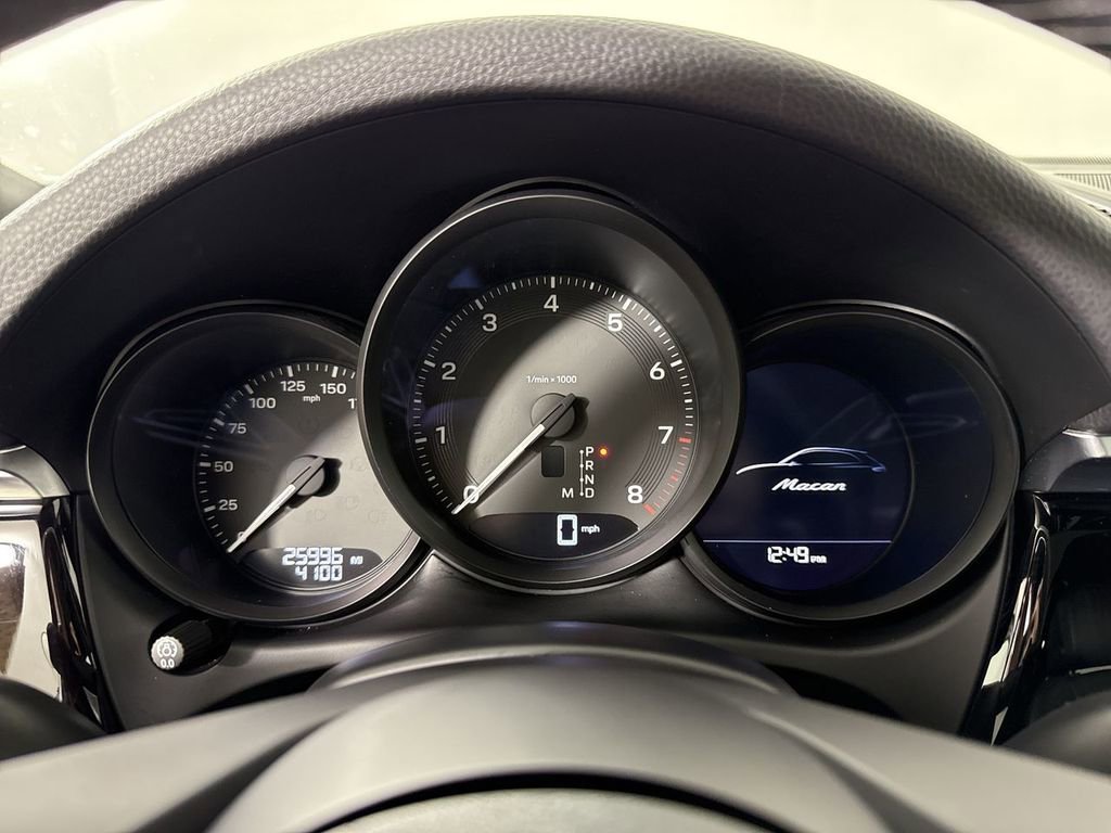 Certified 2023 Porsche Macan Turbo image 37
