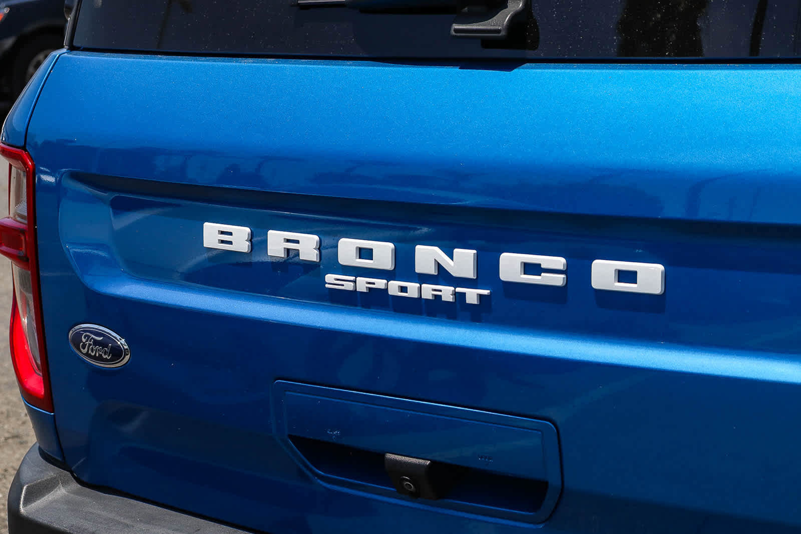 Used 2022 Ford Bronco Sport Outer Banks w/ Tech Package AWD/4WD image 9