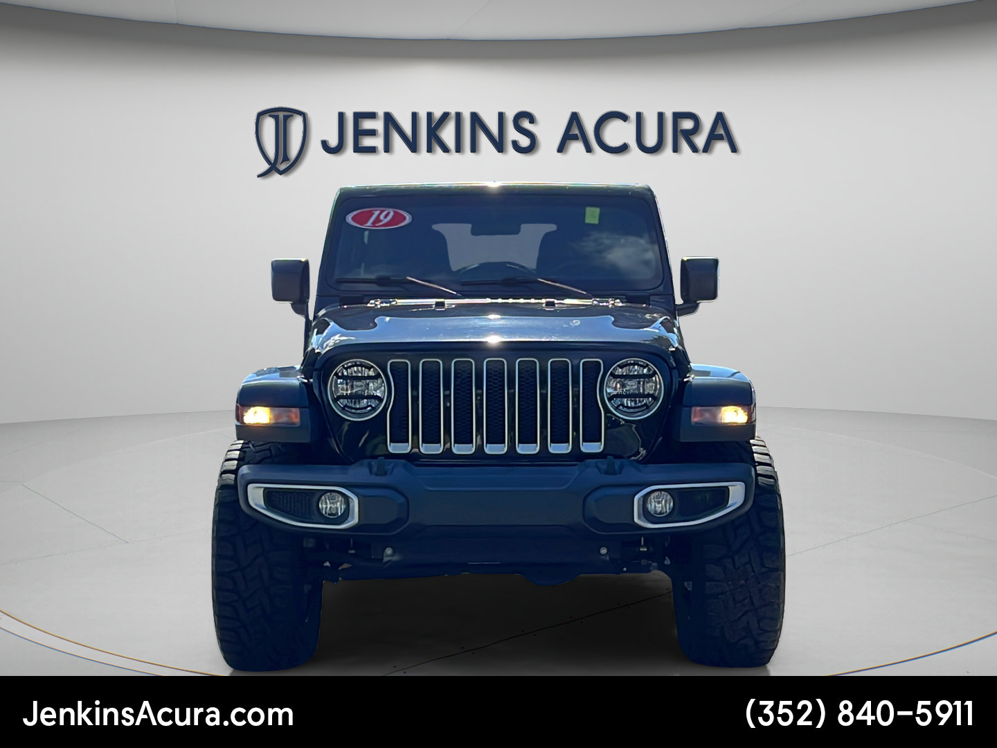 Used 2019 Jeep Wrangler Unlimited Sahara AWD/4WD image 8