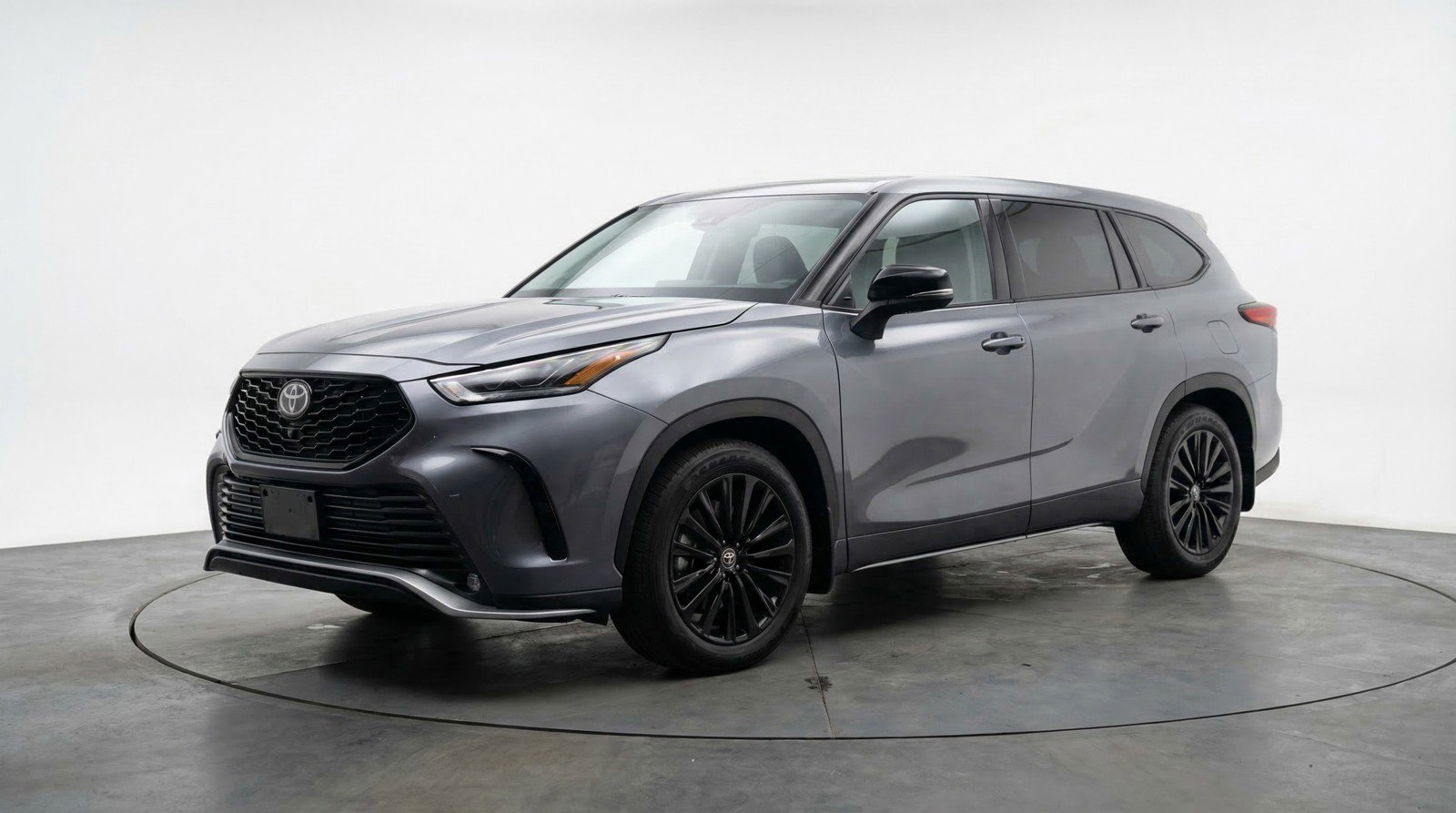 Used 2025 Toyota Highlander XSE image 3