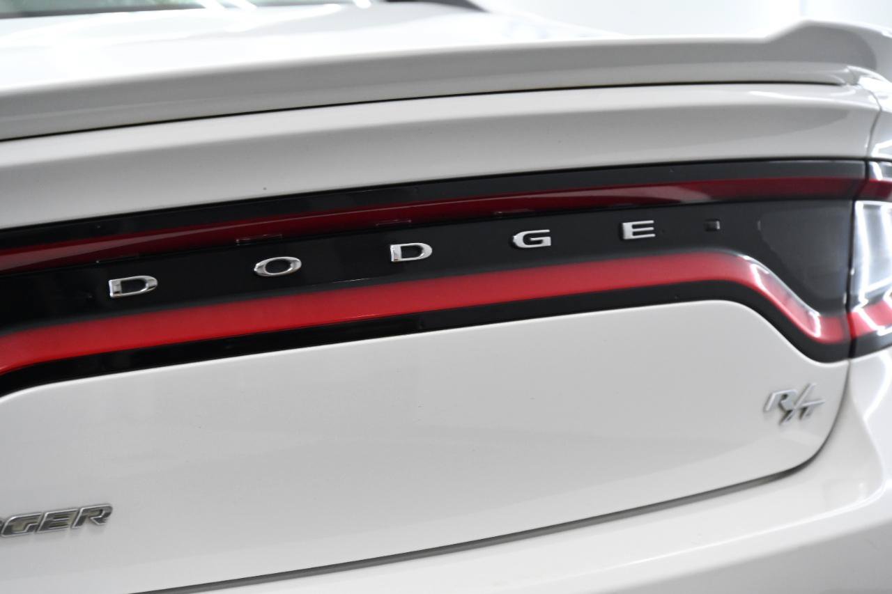 Used 2017 Dodge Charger R/T RWD image 13
