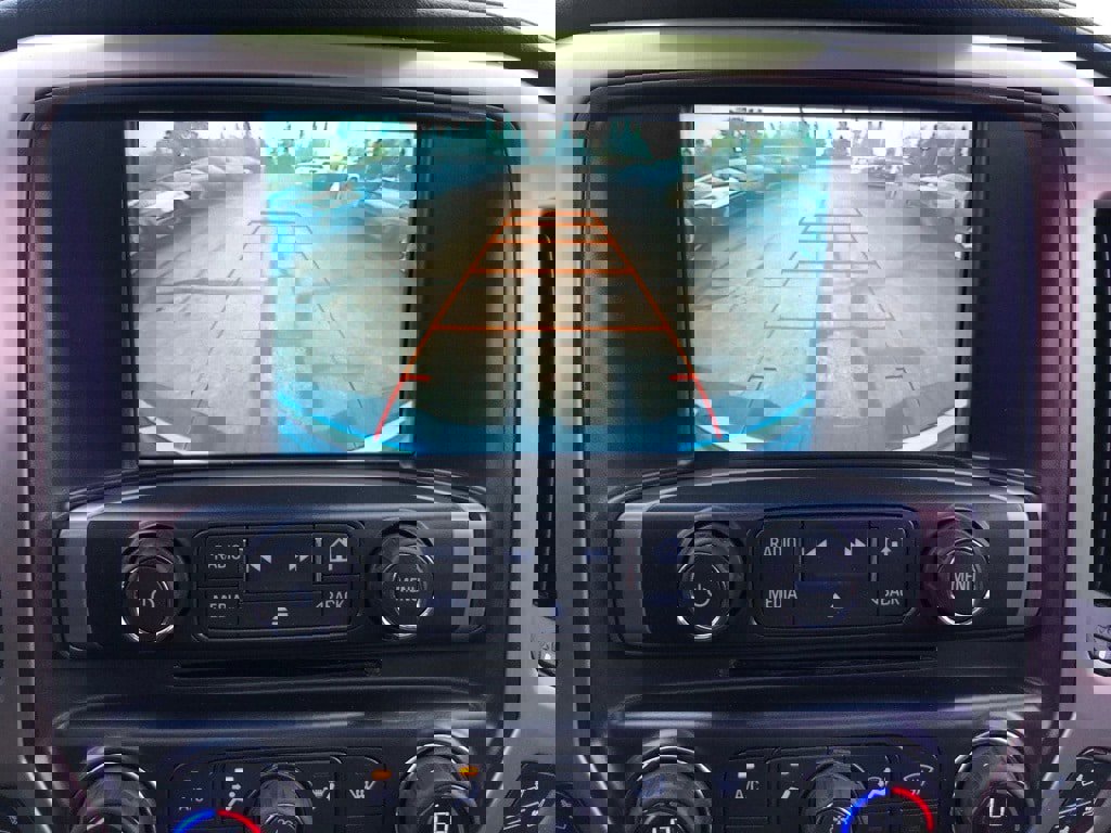 Used 2016 GMC Sierra 2500 Denali w/ Driver Alert Package image 29